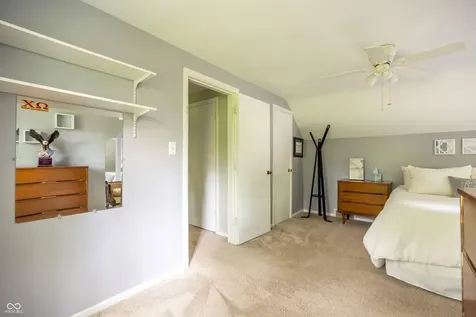 4009 E 57th Indianapolis IN 46220