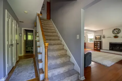 4009 E 57th Indianapolis IN 46220