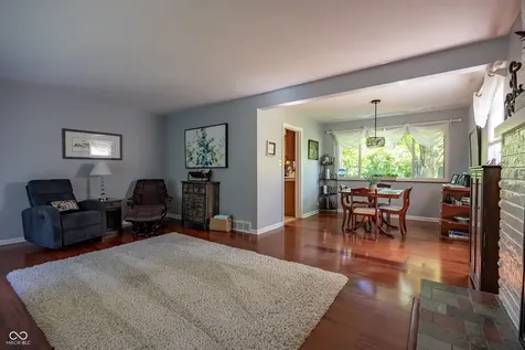 4009 E 57th Indianapolis IN 46220