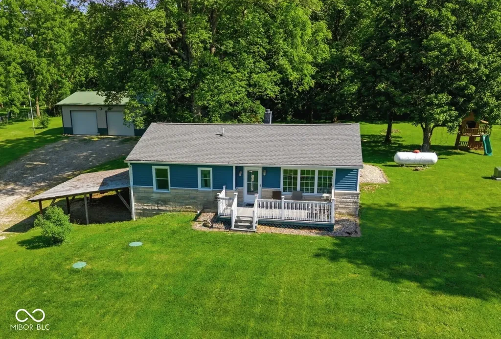 4562 W Division Road Morgantown IN 46160