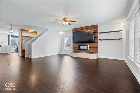 10375 Delphi Court Fishers IN 46038