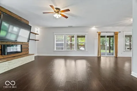 10375 Delphi Court Fishers IN 46038