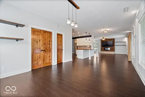 10375 Delphi Court Fishers IN 46038
