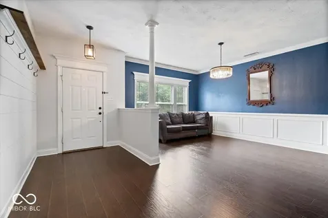 10375 Delphi Court Fishers IN 46038