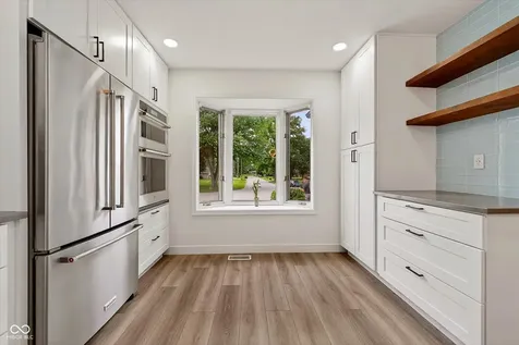8425 Carthay Circle Fishers IN 46038