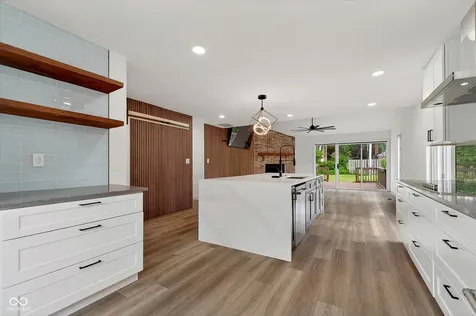 8425 Carthay Circle Fishers IN 46038