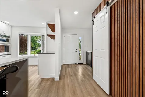 8425 Carthay Circle Fishers IN 46038