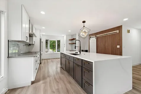 8425 Carthay Circle Fishers IN 46038