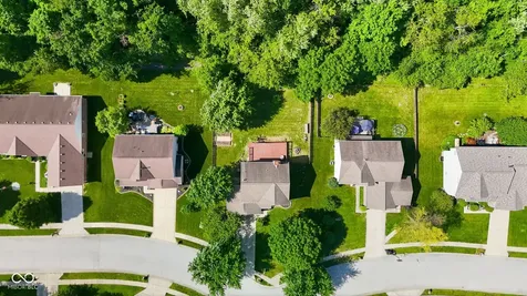 6640 Berrywood Drive Avon IN 46123