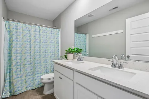 11802 Winnower Loop Noblesville IN 46060
