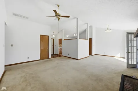 8902 Sunbow Drive Indianapolis IN 46231