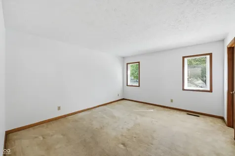 8902 Sunbow Drive Indianapolis IN 46231