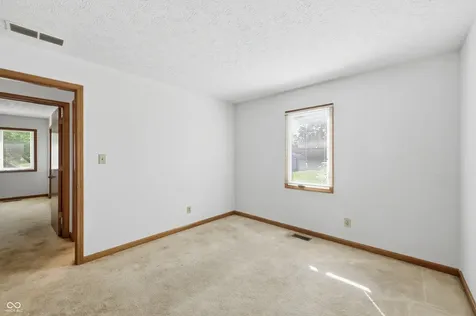 8902 Sunbow Drive Indianapolis IN 46231