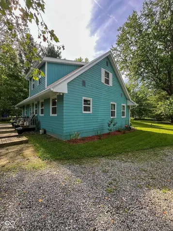 5268 W 450 S Crawfordsville IN 47933