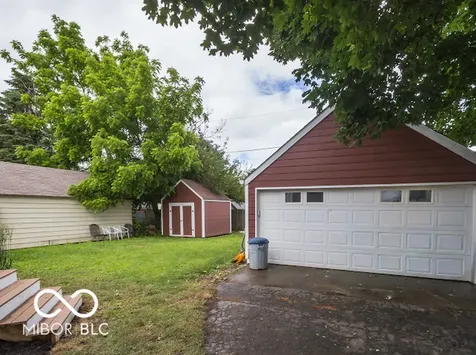 1707 N Lynhurst Drive Speedway IN 46224