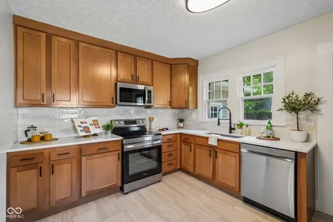 520 Ellenberger Parkway West Drive Indianapolis IN 46219