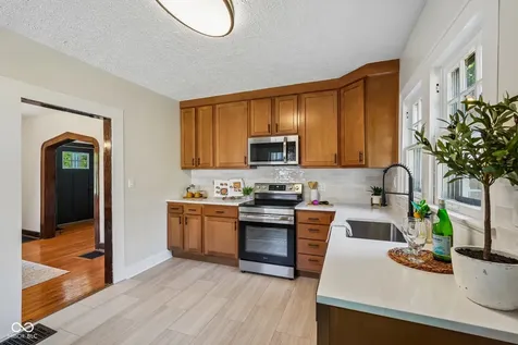 520 Ellenberger Parkway West Drive Indianapolis IN 46219