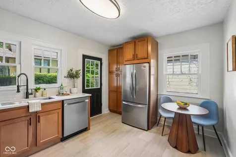 520 Ellenberger Parkway West Drive Indianapolis IN 46219