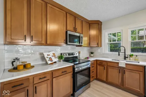 520 Ellenberger Parkway West Drive Indianapolis IN 46219