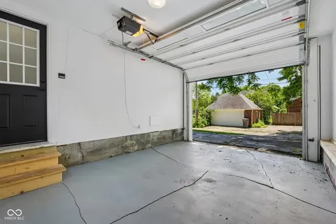 520 Ellenberger Parkway West Drive Indianapolis IN 46219