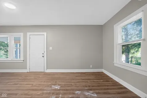 5123 Julian Avenue Indianapolis IN 46219