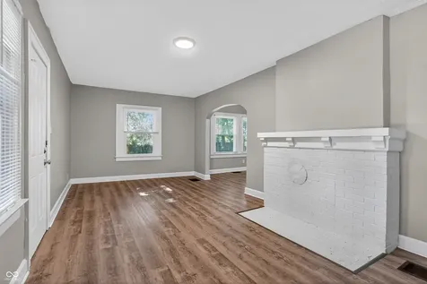 5123 Julian Avenue Indianapolis IN 46219