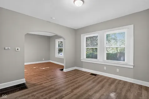 5123 Julian Avenue Indianapolis IN 46219