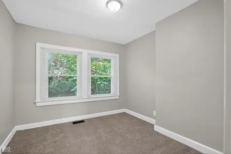 5123 Julian Avenue Indianapolis IN 46219