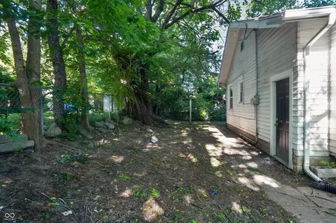 5123 Julian Avenue Indianapolis IN 46219