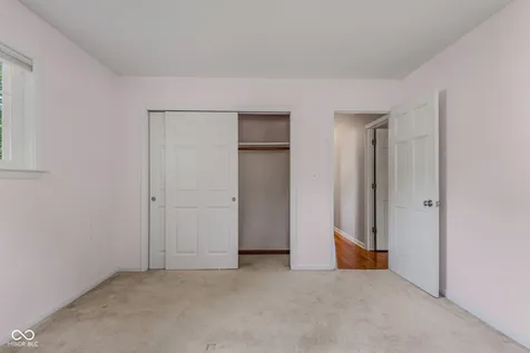 1010 Driftwood Avenue Columbus IN 47203