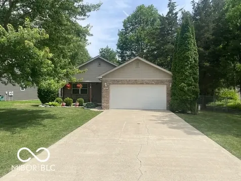 188 Jefferson Valley Coatesville IN 46121