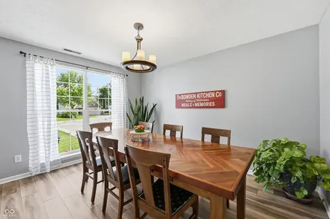 6768 Lexington Circle Zionsville IN 46077