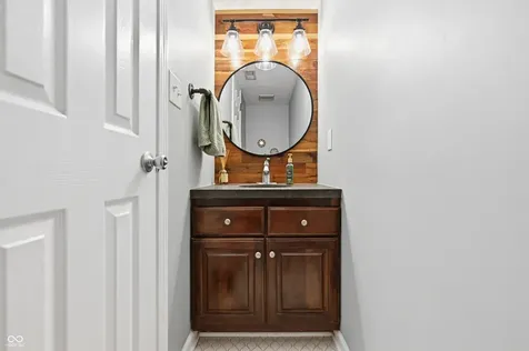 6768 Lexington Circle Zionsville IN 46077