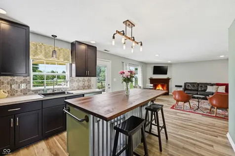 6768 Lexington Circle Zionsville IN 46077