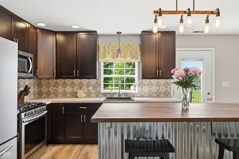 6768 Lexington Circle Zionsville IN 46077