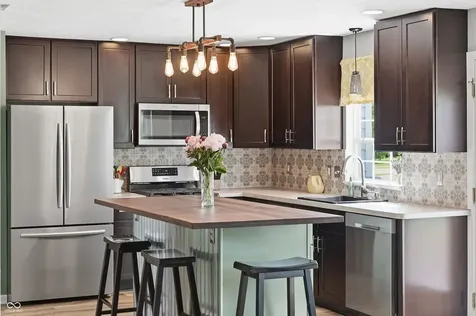 6768 Lexington Circle Zionsville IN 46077