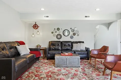 6768 Lexington Circle Zionsville IN 46077