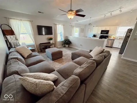 8133 Wichita Hill Drive Indianapolis IN 46217