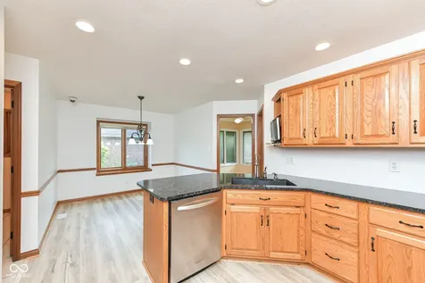 6134 Creekbend Boulevard Indianapolis IN 46217
