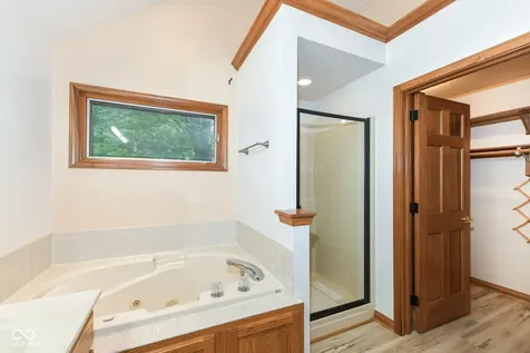 6134 Creekbend Boulevard Indianapolis IN 46217