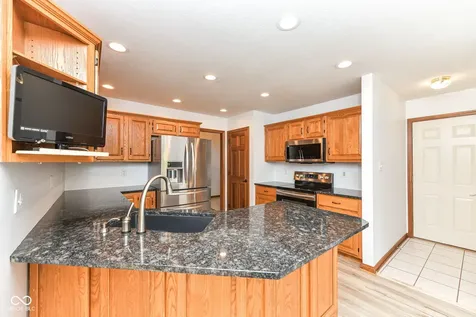 6134 Creekbend Boulevard Indianapolis IN 46217