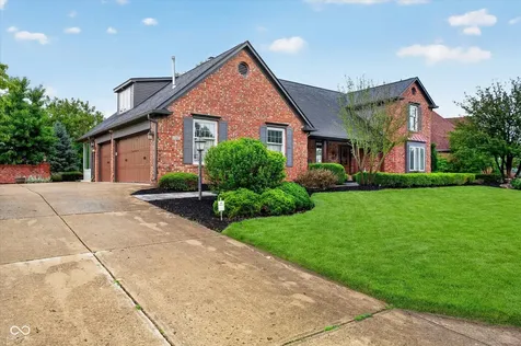 2380 Woodsway Drive Greenwood IN 46143