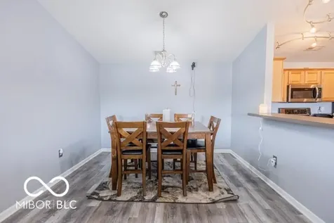 6239 Amber Creek Lane Indianapolis IN 46237