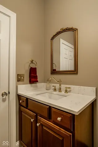 8071 Hopkins Lane Indianapolis IN 46250