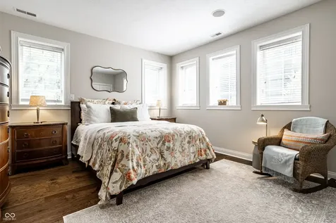 8071 Hopkins Lane Indianapolis IN 46250