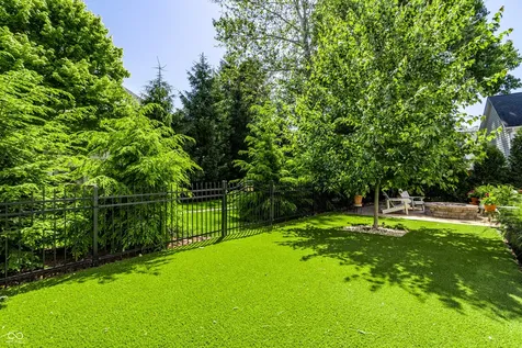 8071 Hopkins Lane Indianapolis IN 46250