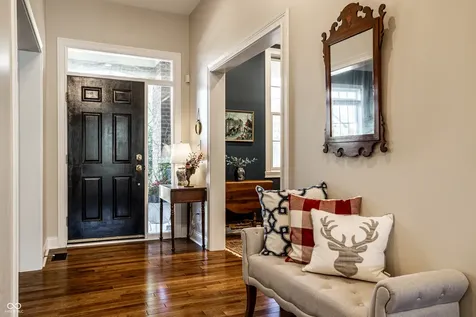 8071 Hopkins Lane Indianapolis IN 46250