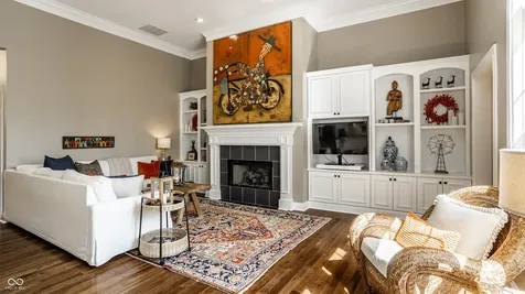 8071 Hopkins Lane Indianapolis IN 46250