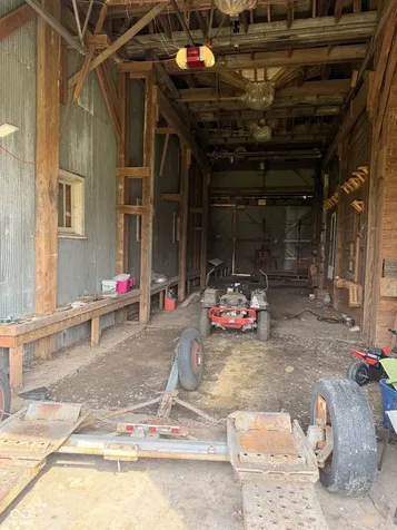 6475 N 300 E Whiteland IN 46184