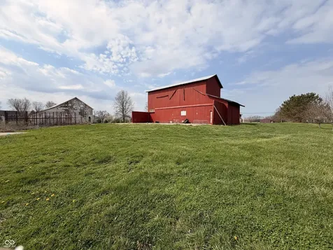 6475 N 300 E Whiteland IN 46184